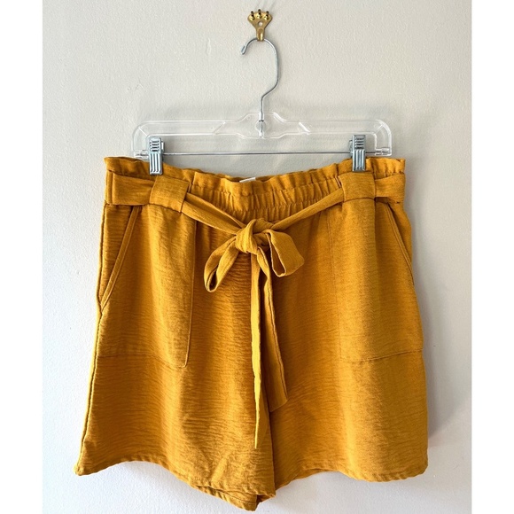 Retrology Sz L Mustard Stretch Shorts Belted Tie Front Pockets Paper Bag Waist - Picture 1 of 5